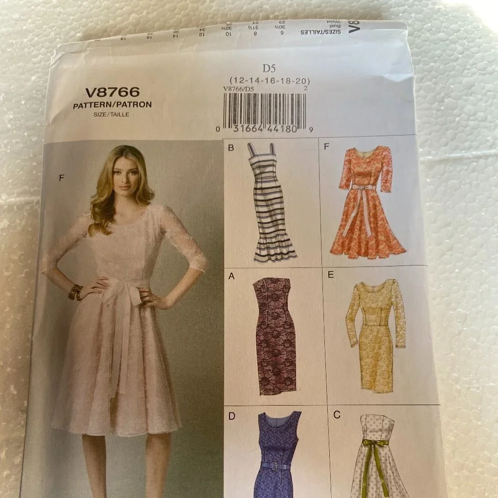 Vintage Vogue sewing pattern Uncut Sz 12 - 20
